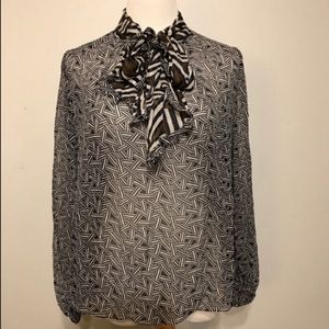 DVF-Navy & White 100% Silk Printed Blouse
